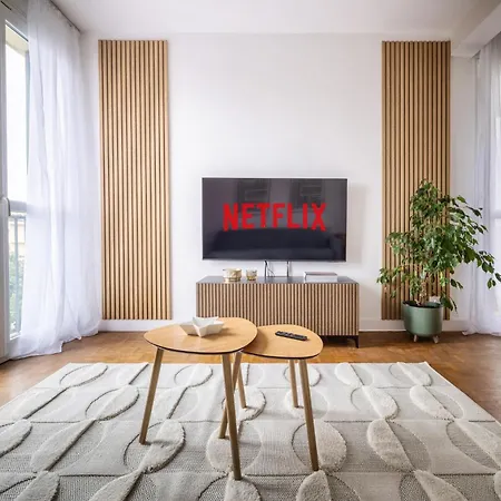 Le Cheval A Bascule - 2 - Balcon Colomiers