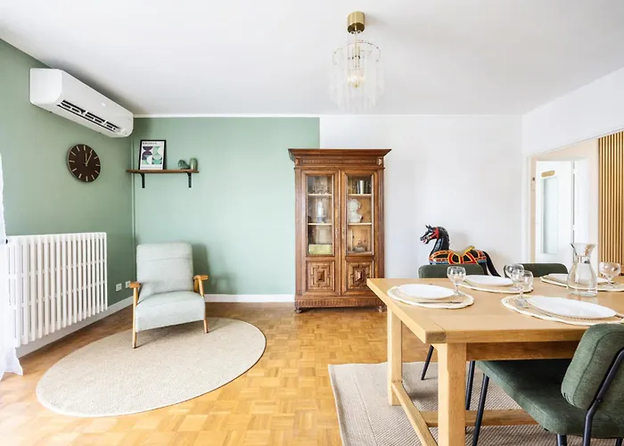 Le Cheval A Bascule - 2 - Balcon