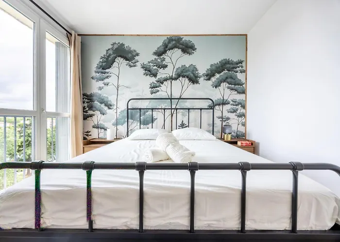 Le Cheval A Bascule - 2 - Balcon *