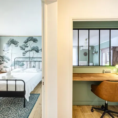 Le Cheval A Bascule - 2 - Balcon